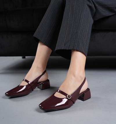 LUXE BELLE Women Heels Burgundy � Buckle Bow Heels