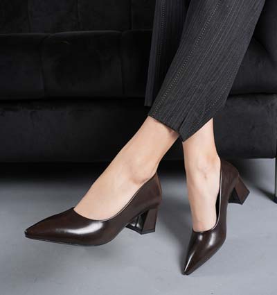 LUXE BELLE Women Heels Brown � Plain Heels